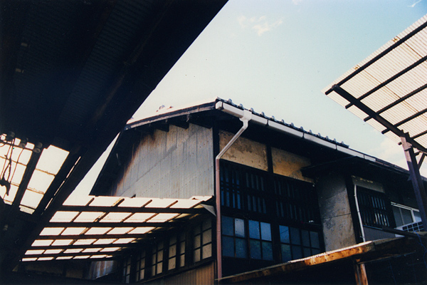 Japanese traditional architecture and floating roofs in Gion, Kyoto
