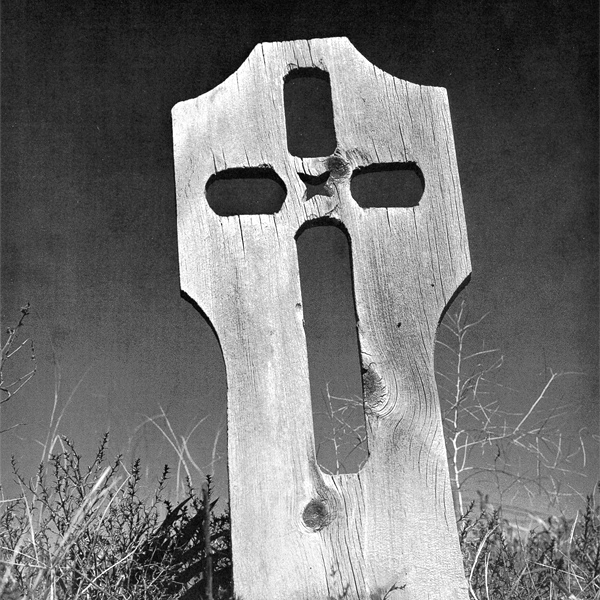 Tex-Mex wooden grave marker with cross cut out, from Camposantos by Dorothy Benrimo, 1966